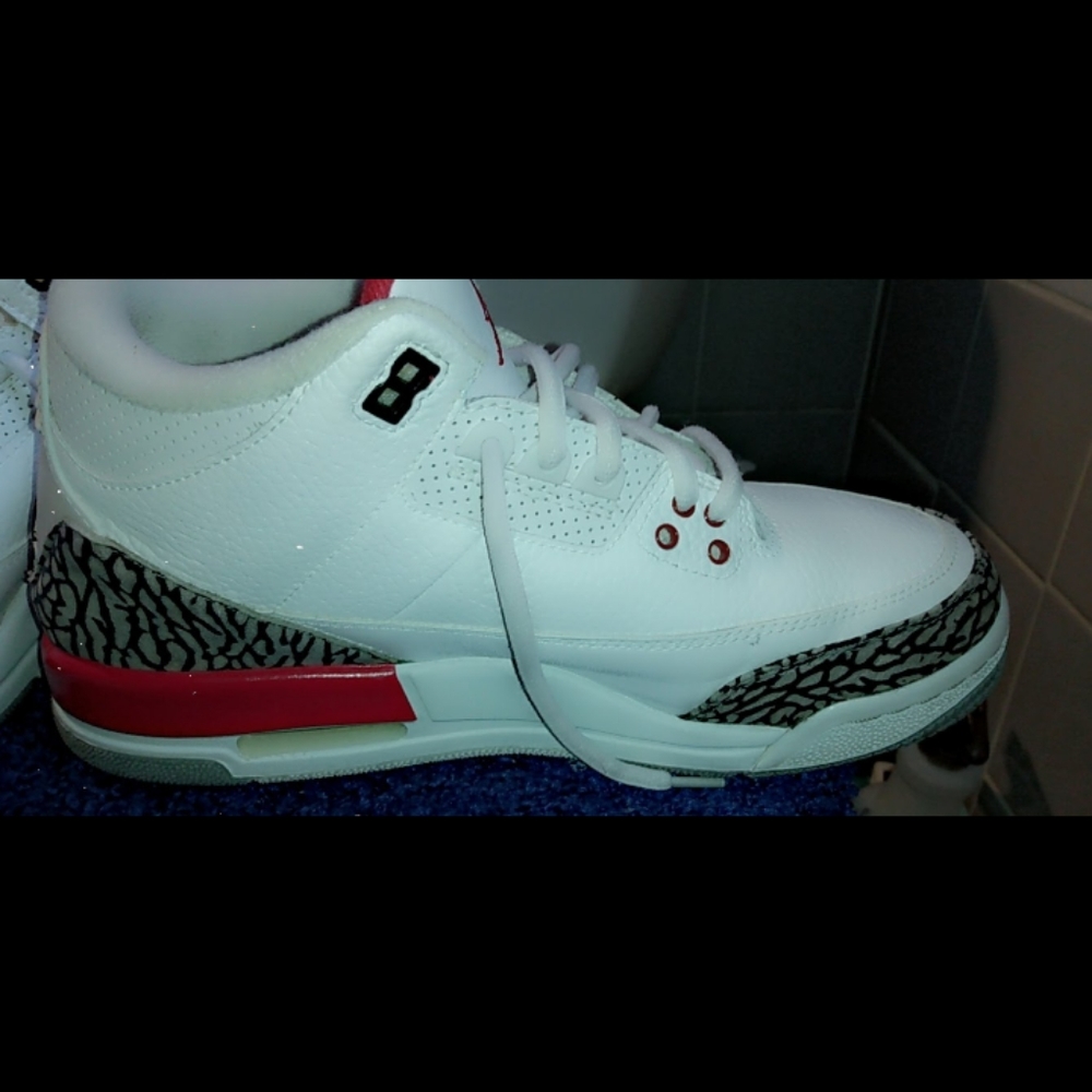 Jordan 3 - Picture 3 of 5